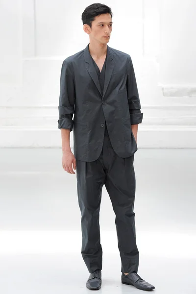 Look 15